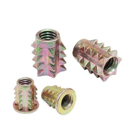 پیچ مبلمان در مهره